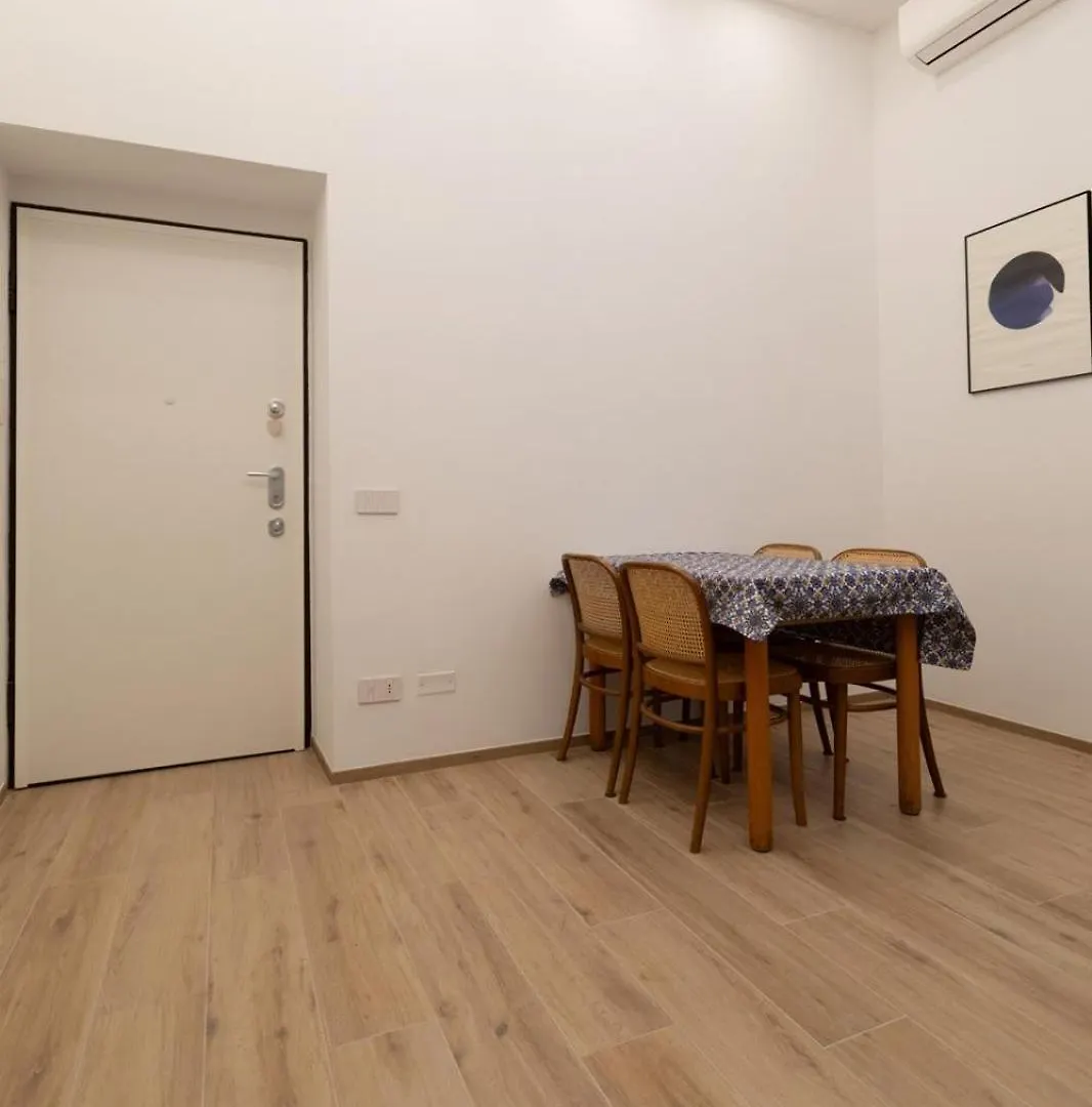 アパート Cenisio M5 Lovely Flat With Comfort E Wi-Fi ミラノ イタリア